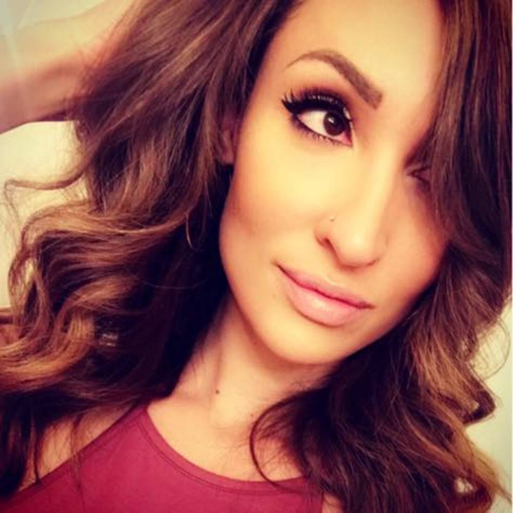 Meet your Posher, Morrisa